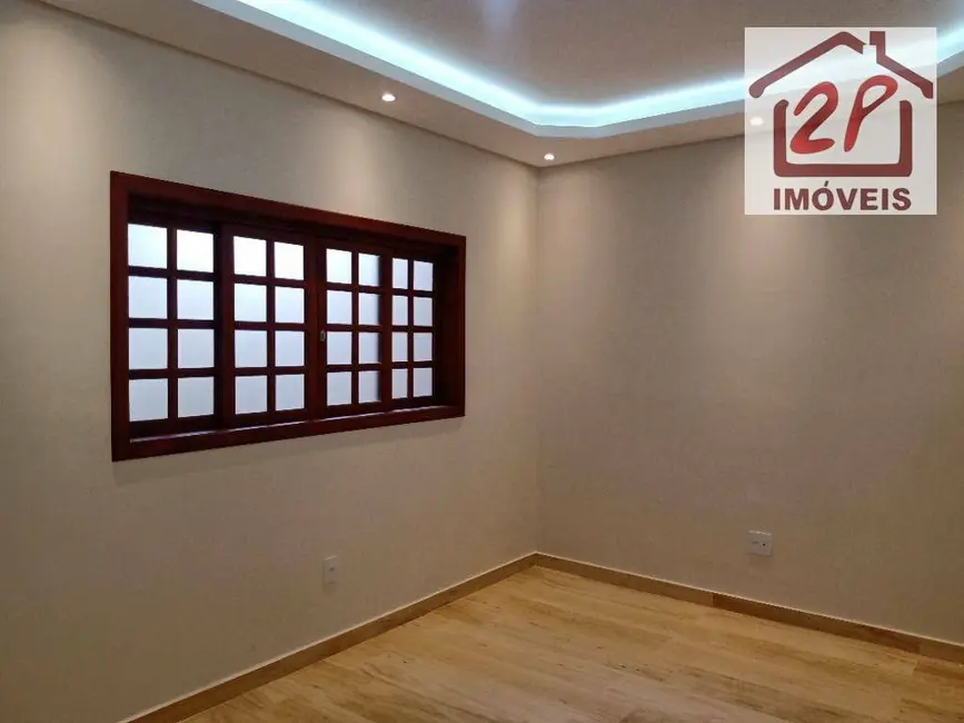 Casa com 3 quartos à venda, 152m2 em Vila Santos, Cacapava - SP - imagem 5 Foto 5 de Casa com 3 quartos à venda, 152m2 em Vila Santos, Cacapava - SP