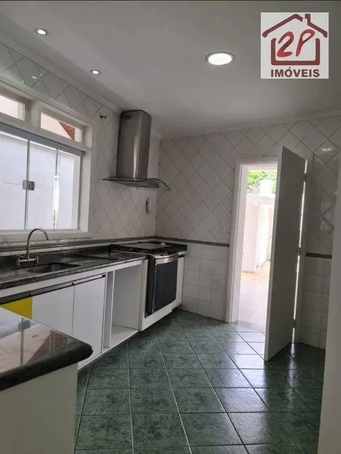 Foto 3 de Sobrado com 4 quartos para alugar, 360m2 em Sao Jose Dos Campos - SP