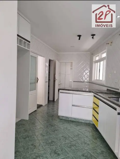 Foto 9 de Sobrado com 4 quartos para alugar, 360m2 em Sao Jose Dos Campos - SP