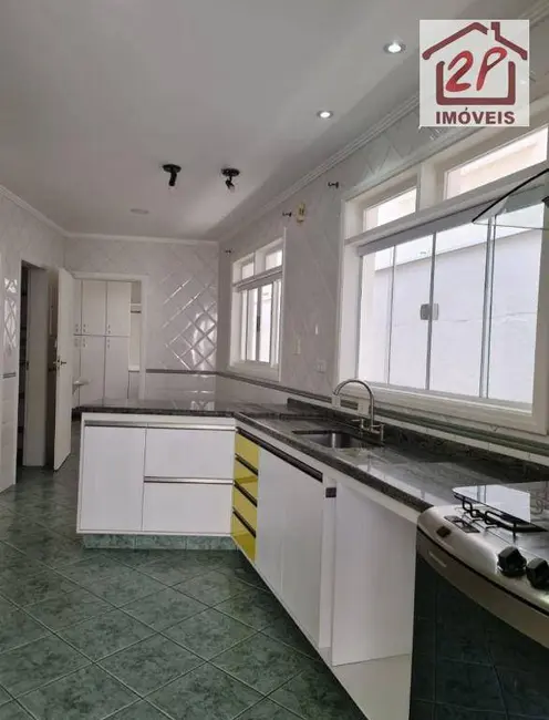 Foto 4 de Sobrado com 4 quartos para alugar, 360m2 em Sao Jose Dos Campos - SP