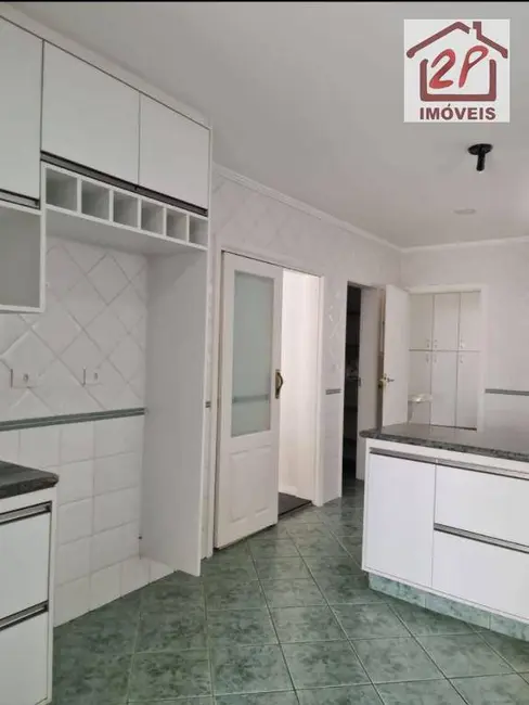 Foto 8 de Sobrado com 4 quartos para alugar, 360m2 em Sao Jose Dos Campos - SP