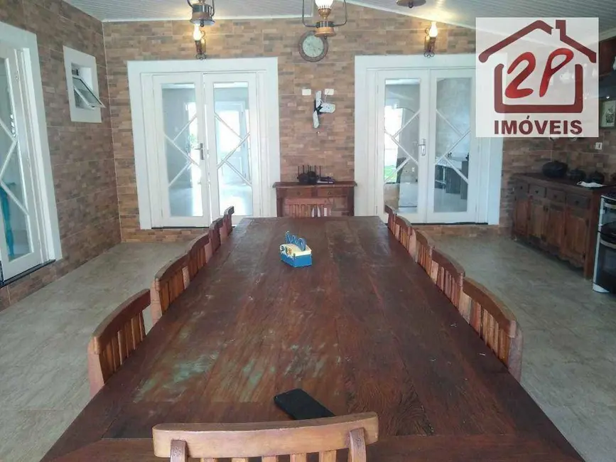 Sobrado com 4 quartos para alugar, 790m2 em Jardim Santa Maria, Jacarei - SP - imagem 6 Foto 6 de Sobrado com 4 quartos para alugar, 790m2 em Jardim Santa Maria, Jacarei - SP