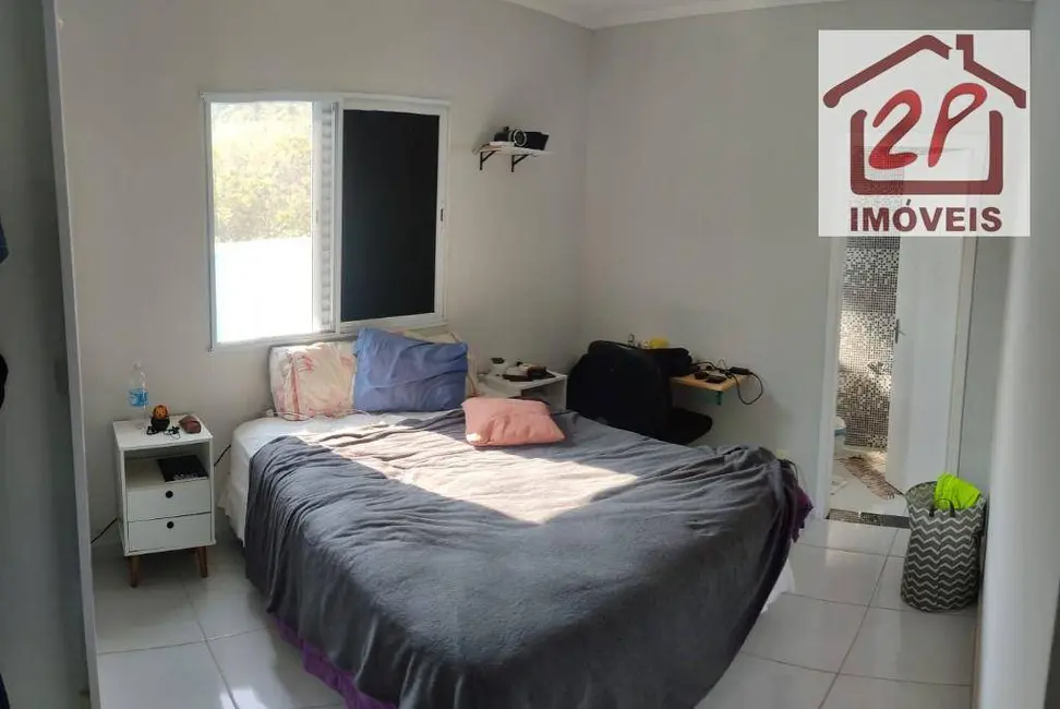 Casa com 3 quartos à venda, 150m2 em Sao Jose Dos Campos - SP - imagem 3 Foto 3 de Casa com 3 quartos à venda, 150m2 em Sao Jose Dos Campos - SP