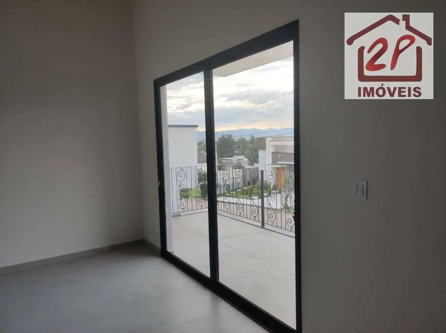 Foto 3 de Casa de Condomínio com 3 quartos à venda e para alugar, 250m2 em Bairro do Grama, Cacapava - SP