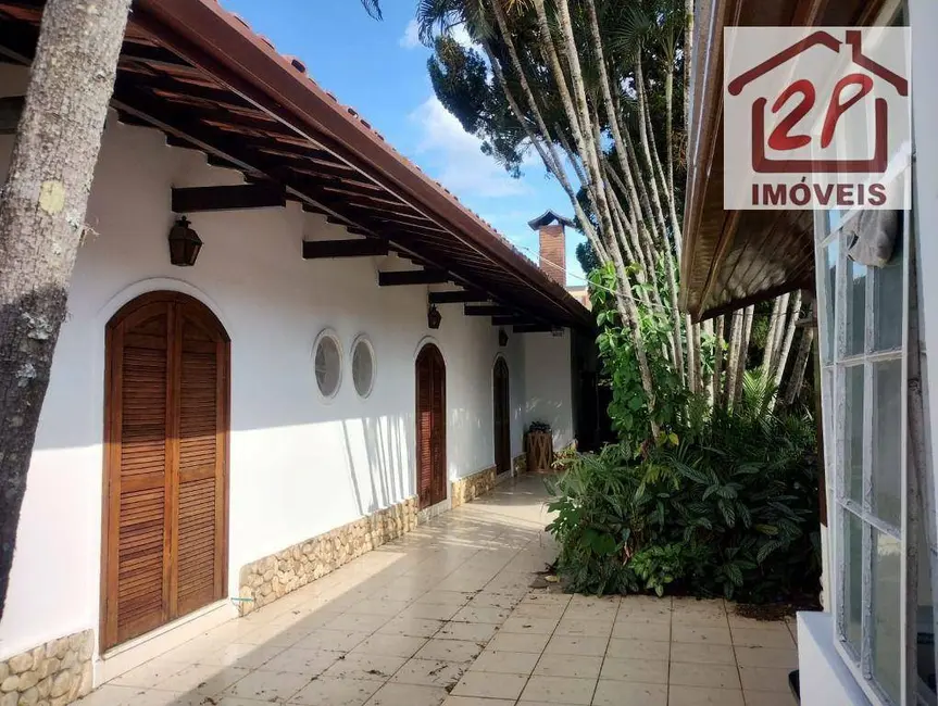 Casa com 4 quartos para alugar, 900m2 em Sao Jose Dos Campos - SP - imagem 4 Foto 4 de Casa com 4 quartos para alugar, 900m2 em Sao Jose Dos Campos - SP