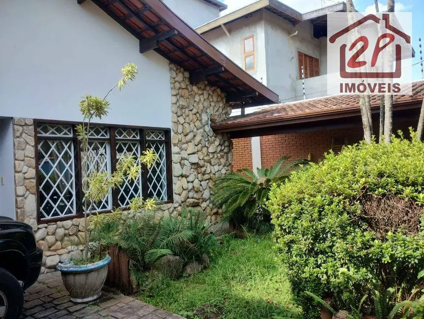 Casa com 4 quartos para alugar, 900m2 em Sao Jose Dos Campos - SP - imagem 3 Foto 3 de Casa com 4 quartos para alugar, 900m2 em Sao Jose Dos Campos - SP
