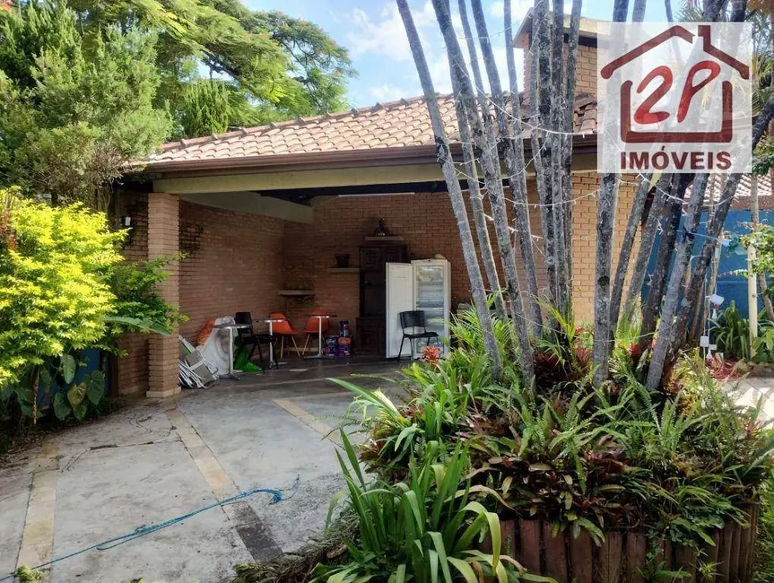 Casa com 4 quartos para alugar, 900m2 em Sao Jose Dos Campos - SP - imagem 5 Foto 5 de Casa com 4 quartos para alugar, 900m2 em Sao Jose Dos Campos - SP