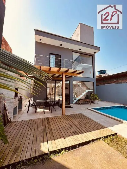 Foto 1 de Casa com 3 quartos à venda, 250m2 em Massaguaçu, Caraguatatuba - SP