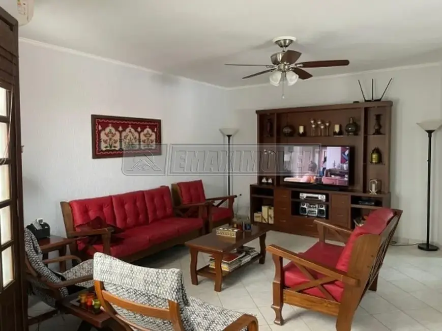 Foto 2 de Chácara com 4 quartos à venda, 270m2 em Sorocaba - SP