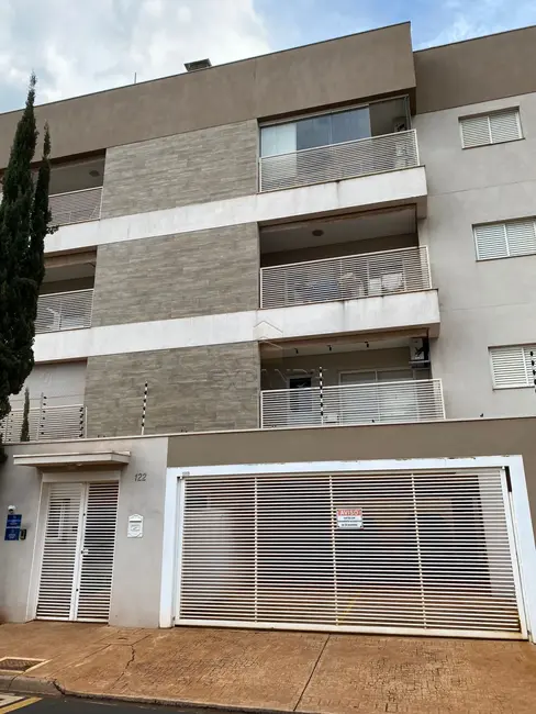 Foto 1 de Apartamento com 3 quartos para alugar, 120m2 em Sertaozinho - SP