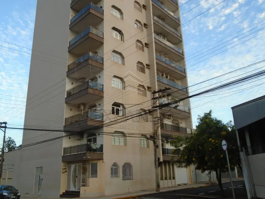 Foto 1 de Cobertura com 3 quartos à venda, 240m2 em Sertaozinho - SP