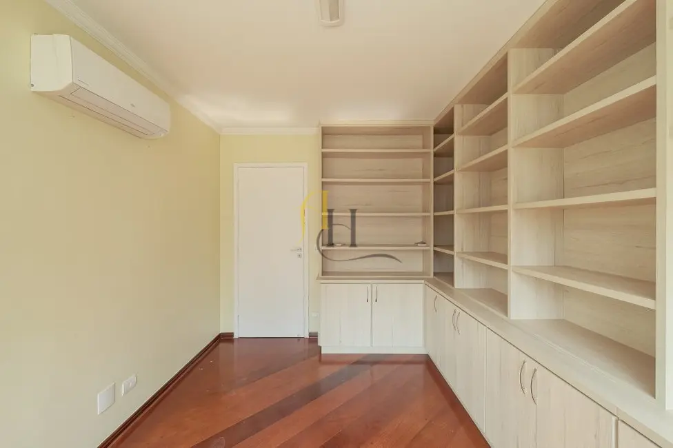 Apartamento com 3 quartos à venda, 215m2 em Campo Belo, São Paulo - SP - imagem 4 Foto 4 de Apartamento com 3 quartos à venda, 215m2 em Campo Belo, São Paulo - SP