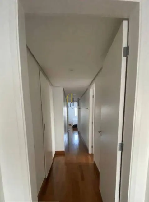 Apartamento com 3 quartos à venda, 136m2 em Perdizes, São Paulo - SP - imagem 5 Foto 5 de Apartamento com 3 quartos à venda, 136m2 em Perdizes, São Paulo - SP