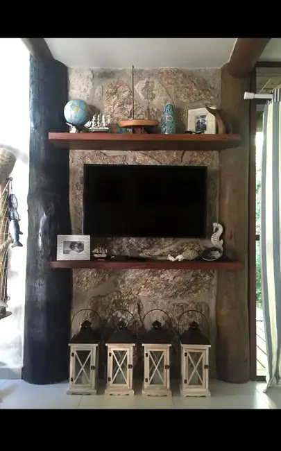 Foto 5 de Casa com 2 quartos para alugar, 210m2 em Ubatuba - SP