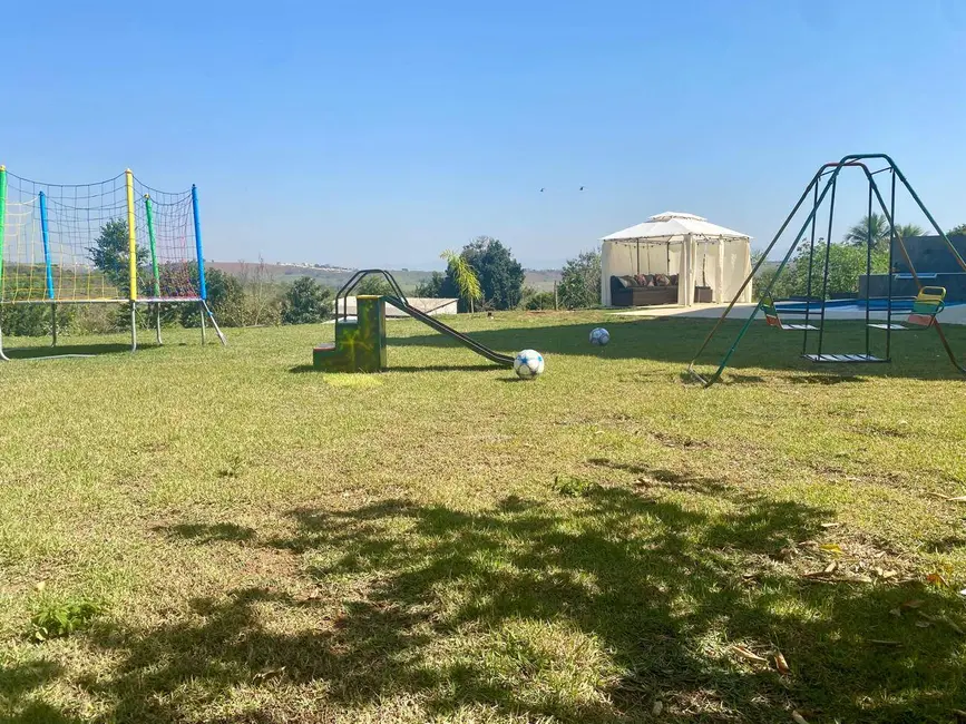 Foto 8 de Casa com 3 quartos à venda, 560m2 em Granjas Rurais Reunidas São Judas Tadeu, Taubate - SP
