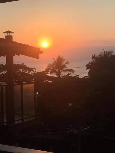 Foto 2 de Casa com 5 quartos à venda, 450m2 em Ubatuba - SP