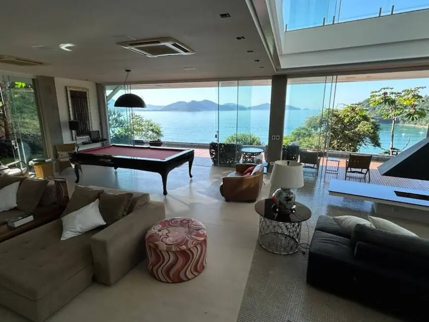 Foto 6 de Casa com 6 quartos à venda e para alugar, 1100m2 em Ubatuba - SP