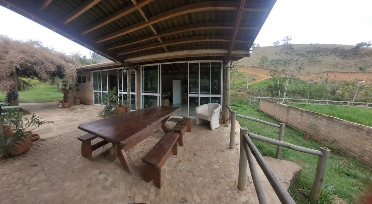 Foto 6 de Sítio / Rancho com 2 quartos à venda, 219m2 em Tremembe - SP