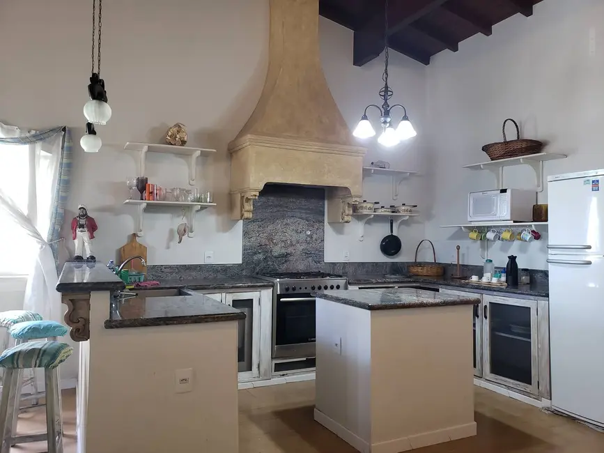 Foto 6 de Cobertura com 4 quartos à venda, 155m2 em Ubatuba - SP