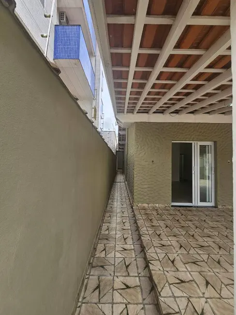 Foto 4 de Casa com 4 quartos à venda e para alugar, 167m2 em Centro, Ubatuba - SP