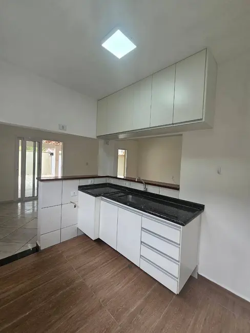 Foto 8 de Casa com 4 quartos à venda e para alugar, 167m2 em Centro, Ubatuba - SP