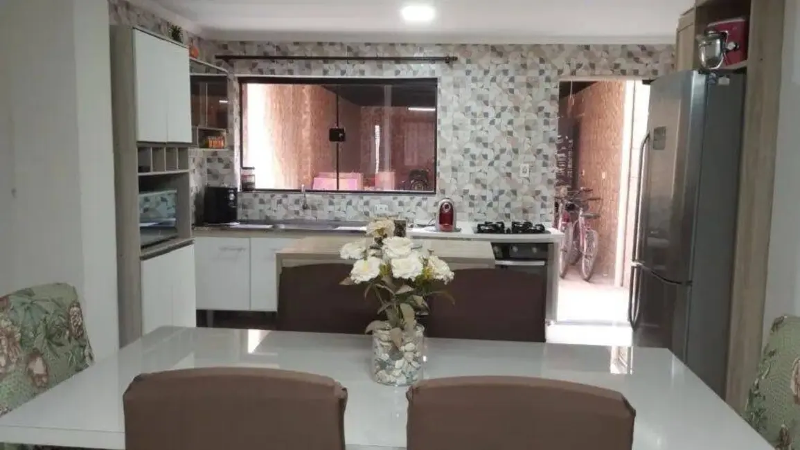 Foto 2 de Casa com 2 quartos à venda, 225m2 em Vila Medeiros, São Paulo - SP