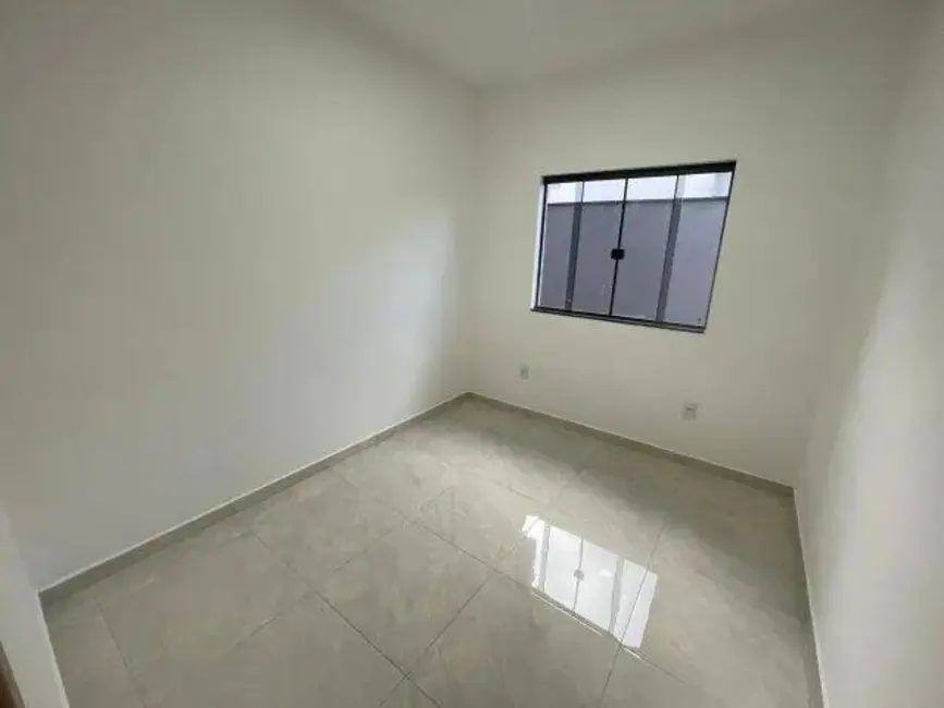 Foto 4 de Casa com 3 quartos à venda, 76m2 em Areão, Taubate - SP
