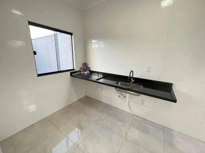 Foto 3 de Casa com 3 quartos à venda, 76m2 em Areão, Taubate - SP