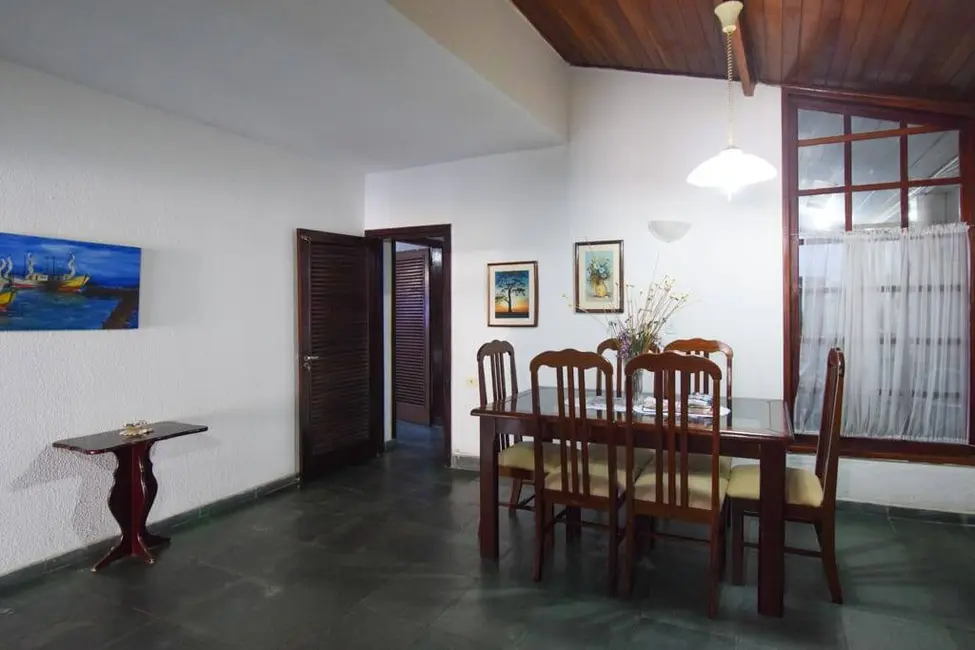 Casa com 5 quartos à venda, 183m2 em Ubatuba - SP - imagem 9 Foto 9 de Casa com 5 quartos à venda, 183m2 em Ubatuba - SP