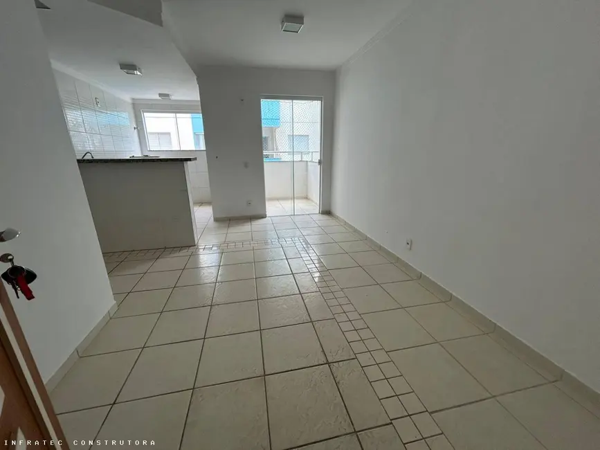 Foto 2 de Apartamento com 2 quartos à venda e para alugar, 62m2 em Ubatuba - SP