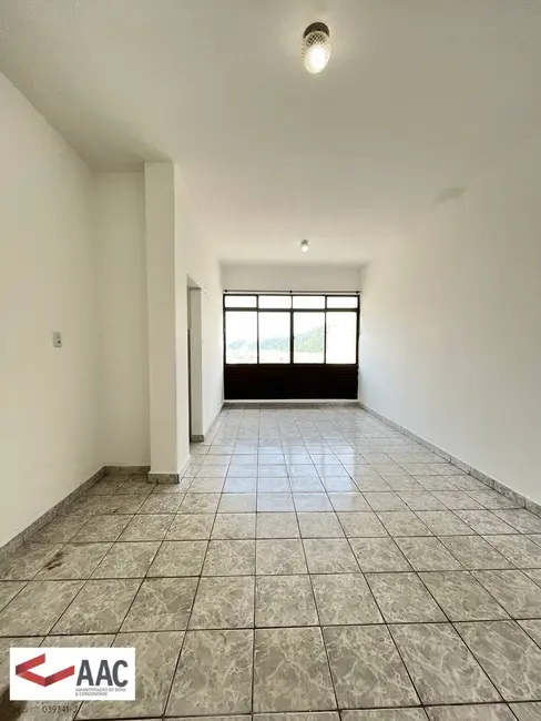 Foto 8 de Apartamento com 1 quarto para alugar, 36m2 em Itararé, Sao Vicente - SP