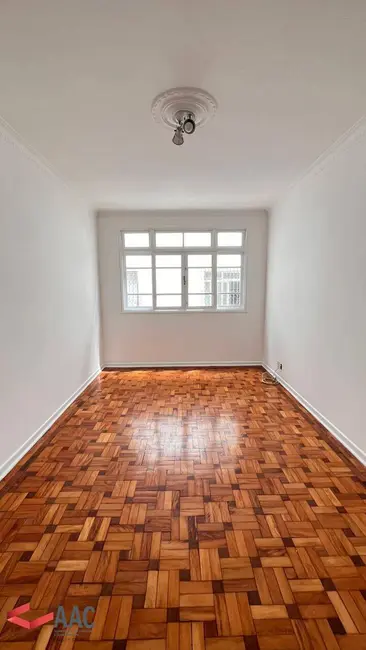 Foto 4 de Apartamento com 2 quartos para alugar, 85m2 em Gonzaga, Santos - SP