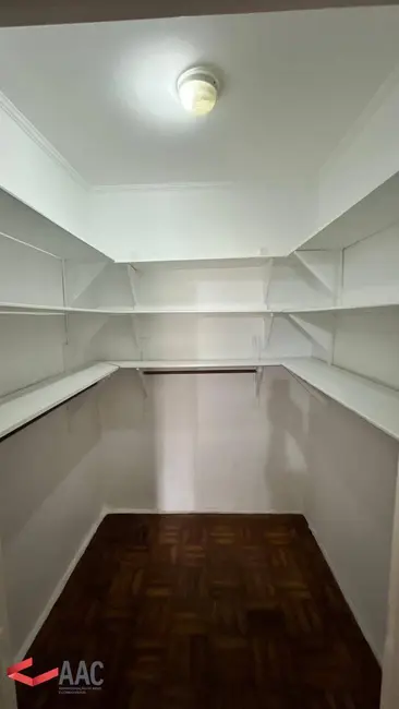 Foto 27 de Apartamento à venda, 151m2 em Gonzaga, Santos - SP