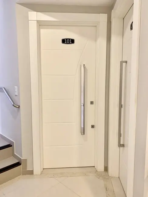 Foto 4 de Apartamento com 2 quartos para alugar em Bombinhas - SC