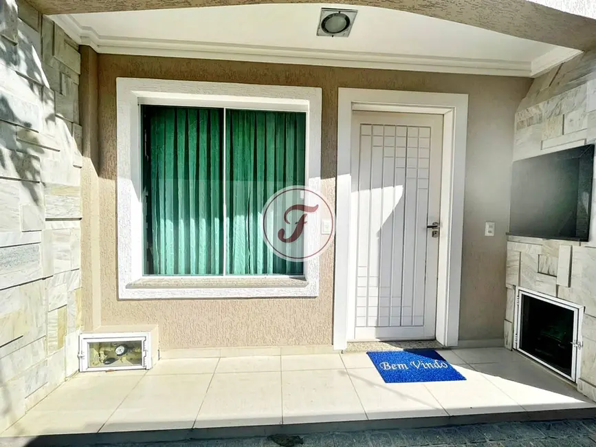 Foto 8 de Sobrado com 2 quartos para alugar em Bombinhas - SC