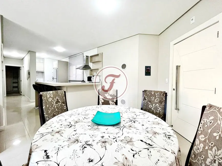 Apartamento com 3 quartos para alugar em Bombinhas - SC - imagem 4 Foto 4 de Apartamento com 3 quartos para alugar em Bombinhas - SC