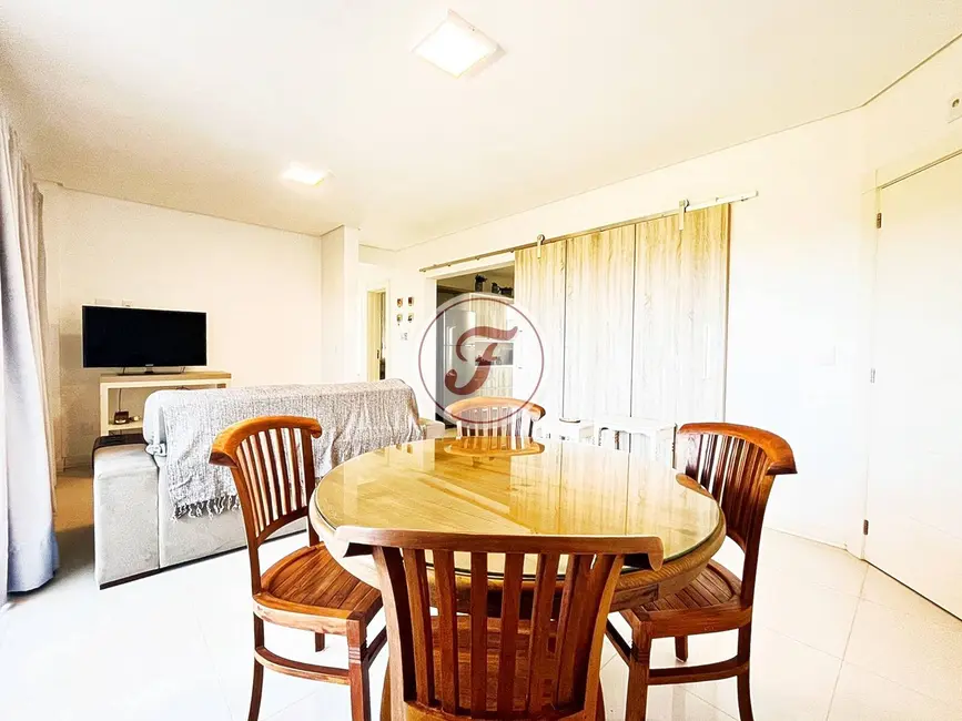 Apartamento com 2 quartos para alugar em Bombinhas - SC - imagem 5 Foto 5 de Apartamento com 2 quartos para alugar em Bombinhas - SC