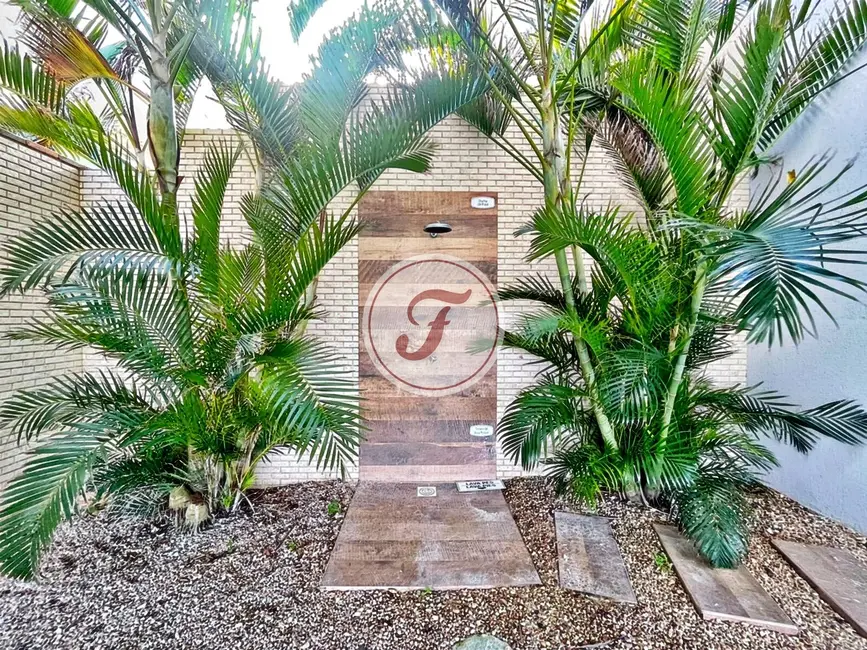 Apartamento com 2 quartos para alugar em Bombinhas - SC - imagem 4 Foto 4 de Apartamento com 2 quartos para alugar em Bombinhas - SC