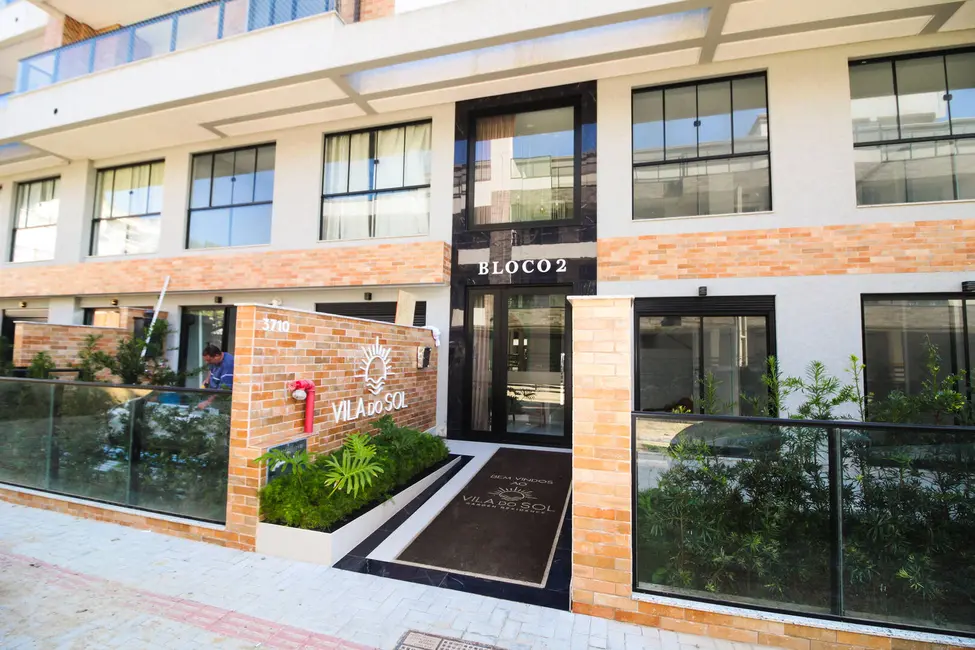 Foto 4 de Apartamento com 2 quartos à venda, 84m2 em Bombinhas - SC