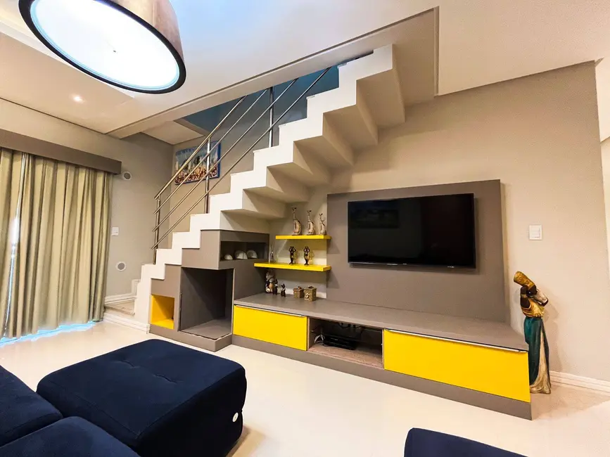 Foto 4 de Cobertura com 3 quartos à venda, 175m2 em Bombinhas - SC