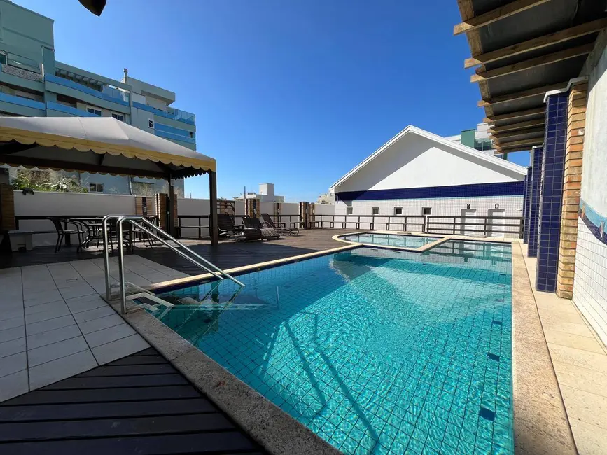 Foto 4 de Cobertura com 4 quartos à venda, 240m2 em Bombinhas - SC