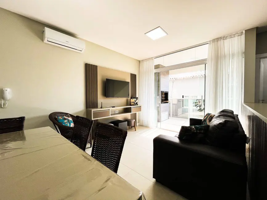 Foto 6 de Apartamento com 2 quartos à venda, 78m2 em Bombinhas - SC