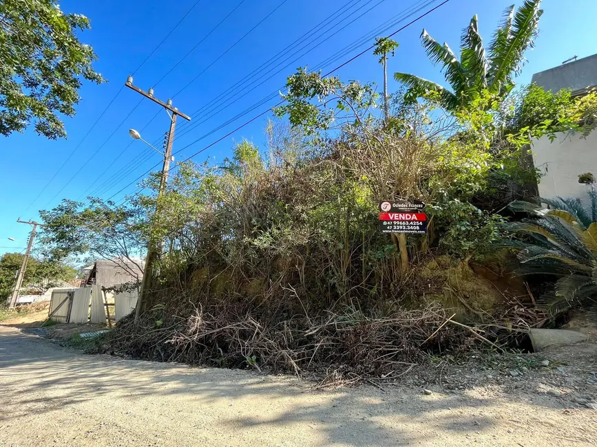 Foto 3 de Terreno / Lote à venda em Bombinhas - SC