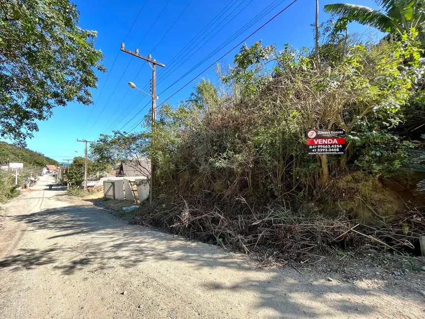 Foto 2 de Terreno / Lote à venda em Bombinhas - SC