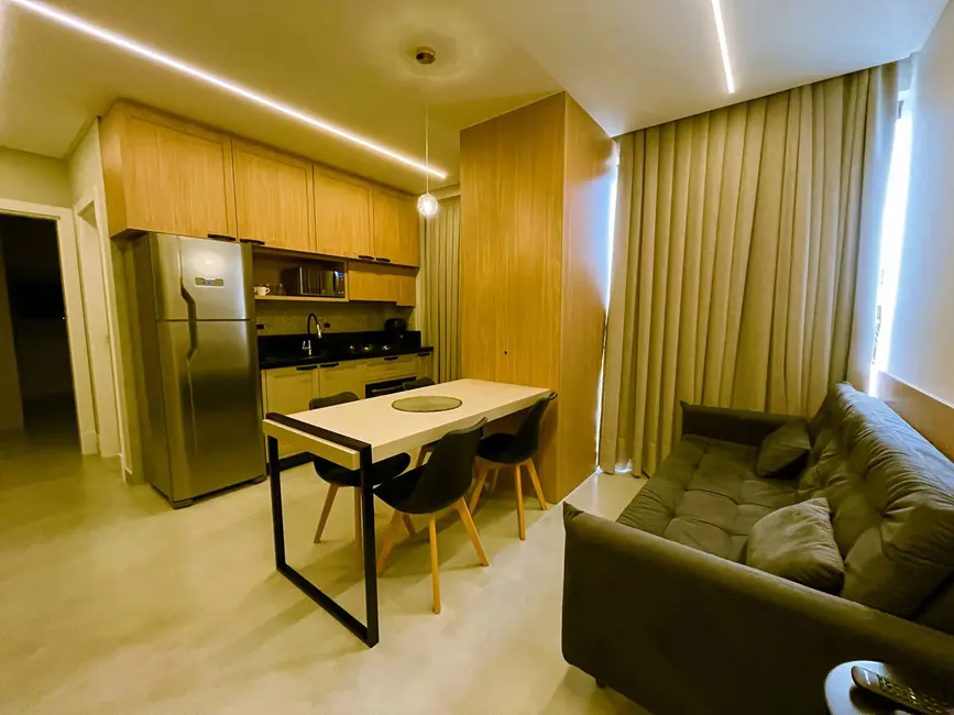 Apartamento com 1 quarto à venda e para alugar, 35m2 em Bombinhas - SC - imagem 8 Foto 8 de Apartamento com 1 quarto à venda e para alugar, 35m2 em Bombinhas - SC