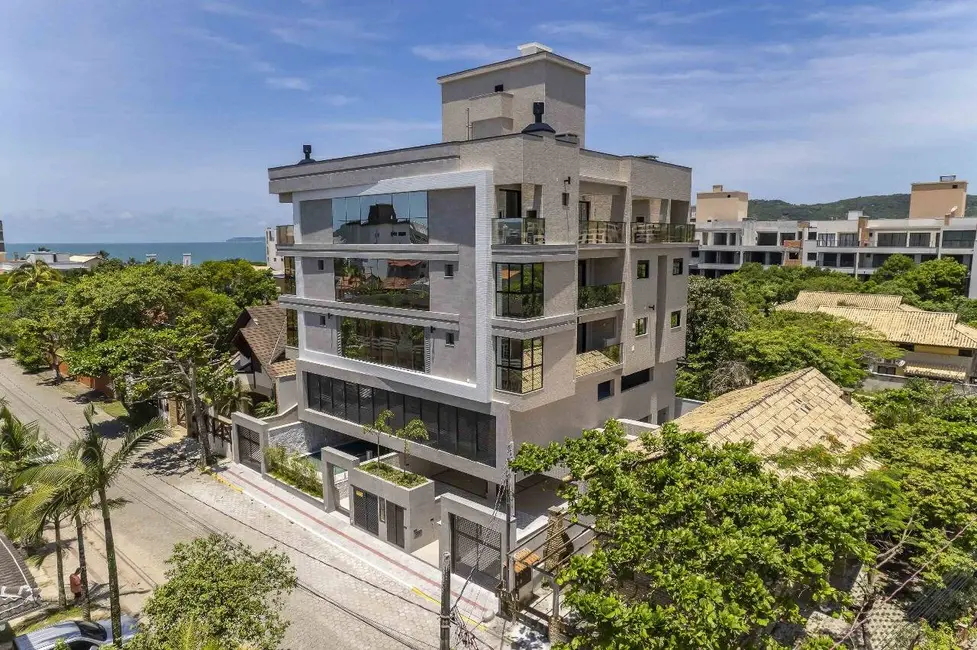 Apartamento com 1 quarto à venda e para alugar, 35m2 em Bombinhas - SC - imagem 3 Foto 3 de Apartamento com 1 quarto à venda e para alugar, 35m2 em Bombinhas - SC