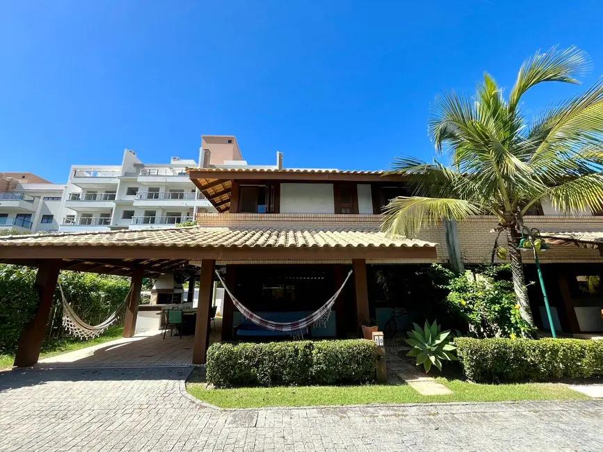 Casa com 3 quartos à venda, 150m2 em Bombinhas - SC - imagem 8 Foto 8 de Casa com 3 quartos à venda, 150m2 em Bombinhas - SC