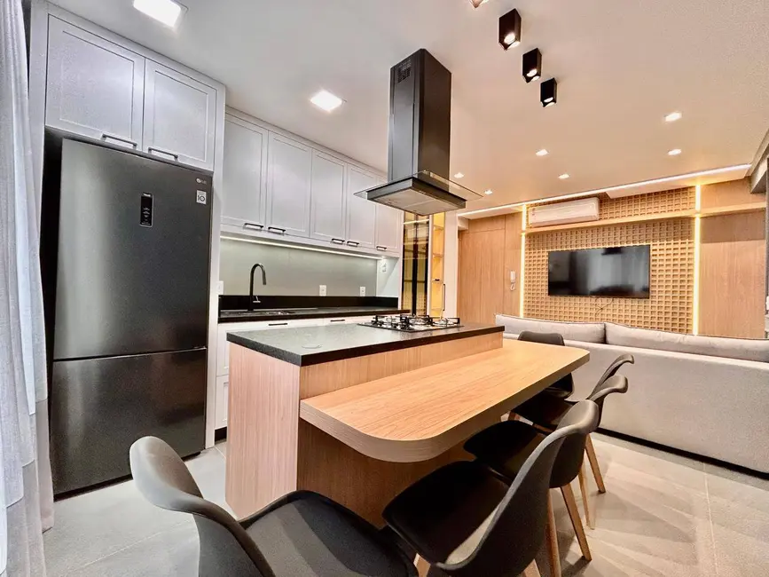 Apartamento com 2 quartos à venda em Bombinhas - SC - imagem 8 Foto 8 de Apartamento com 2 quartos à venda em Bombinhas - SC