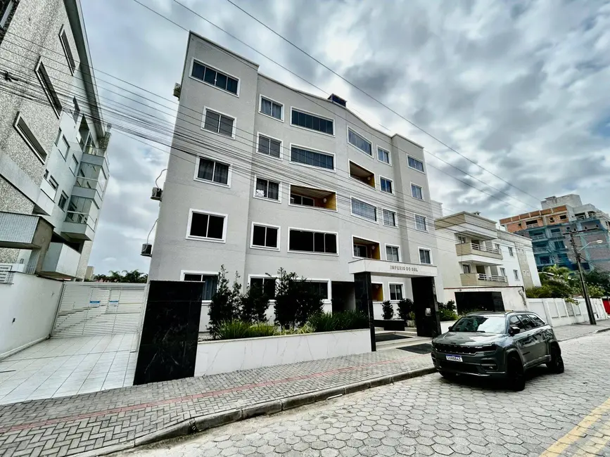 Foto 2 de Apartamento com 3 quartos à venda e para alugar em Bombinhas - SC