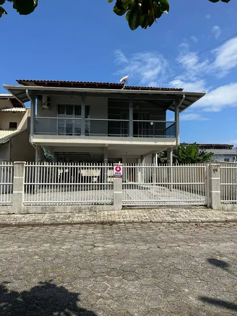 Foto 1 de Casa à venda e para alugar em Bombinhas - SC